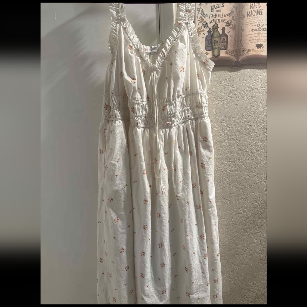 Old Navy White Floral Midi Dress